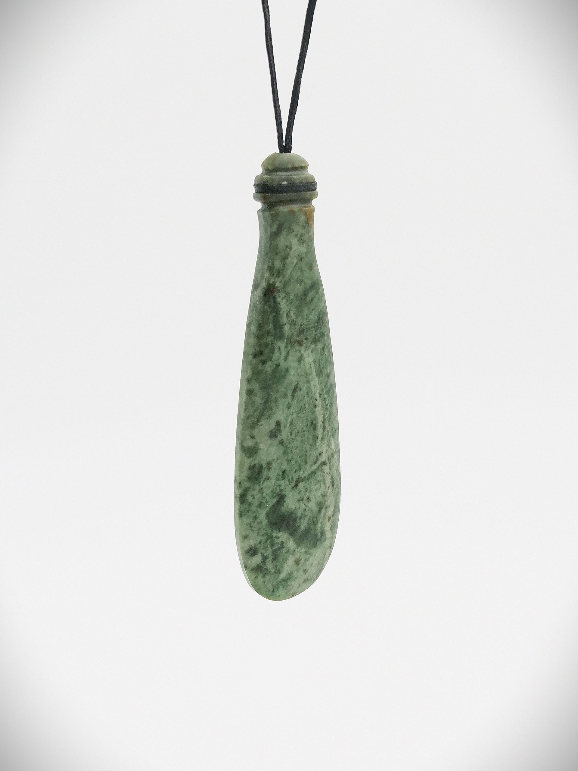 Moko Pounamu Hei Mere NZ Genuine Kokopu Greenstone - Maungakawa