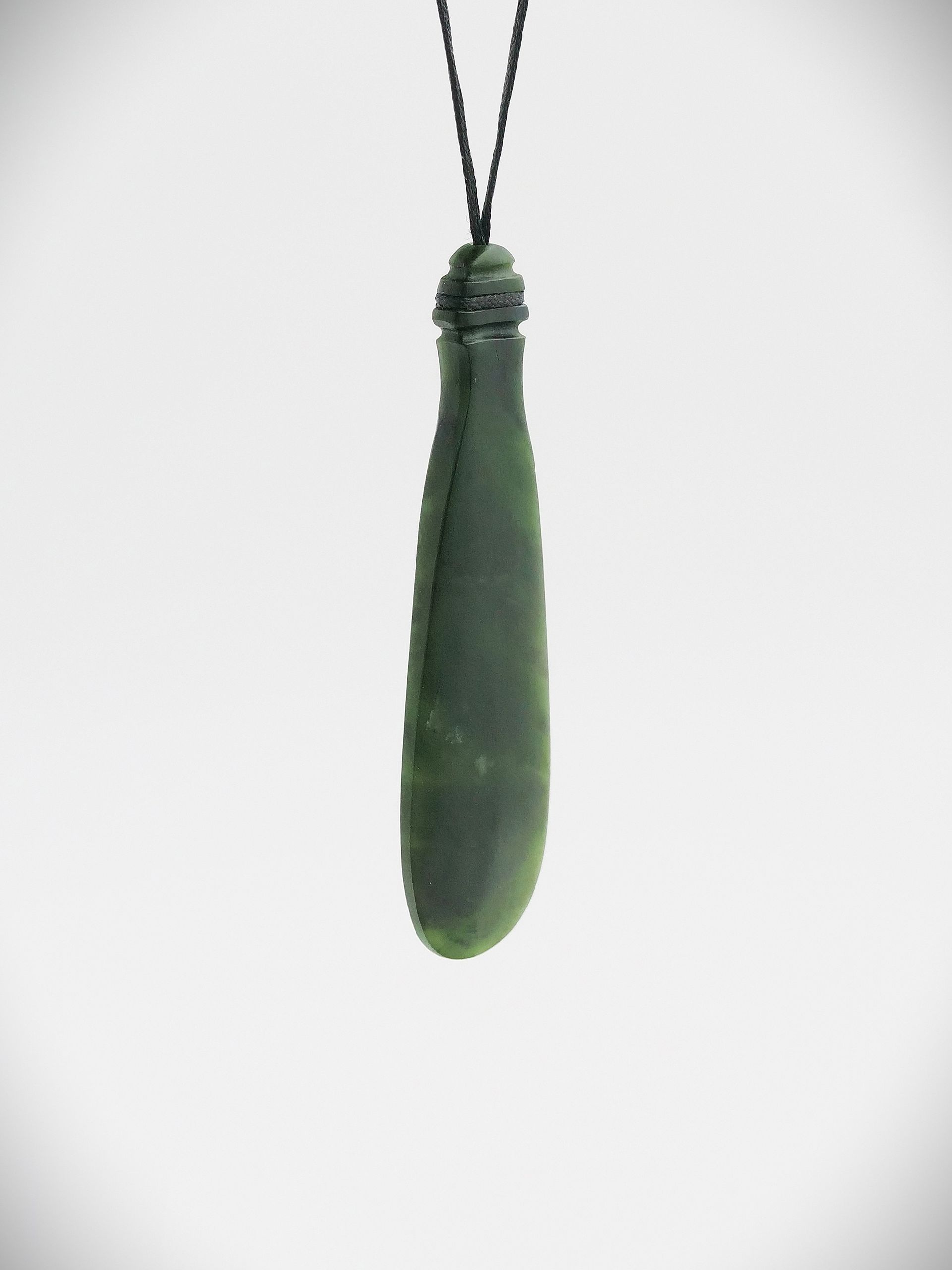Moko Pounamu Hei Mere NZ Genuine Kawakawa Greenstone - Tapapa