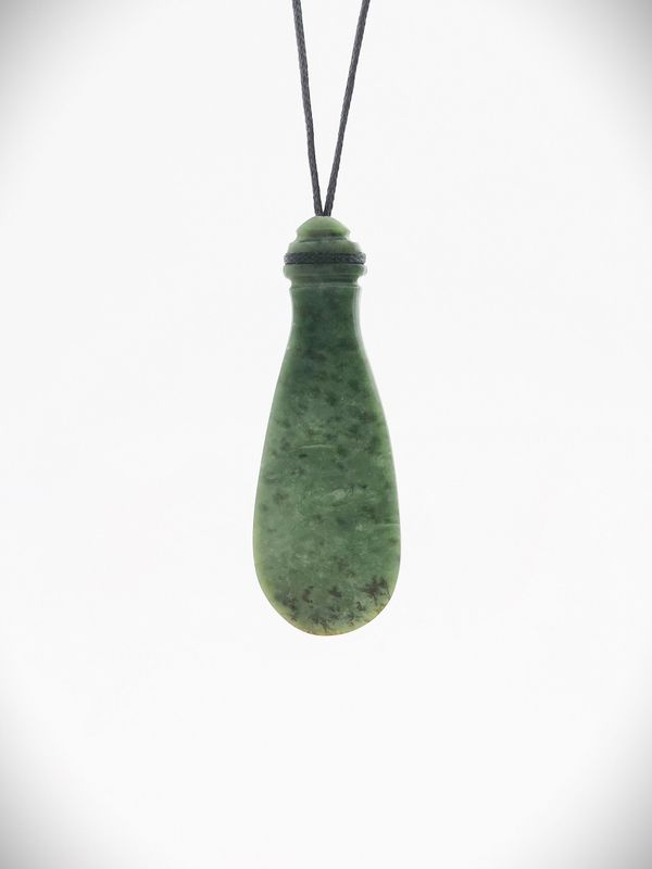Moko Pounamu Hei Mere NZ Genuine Kokopu Greenstone - Ngatuhoa
