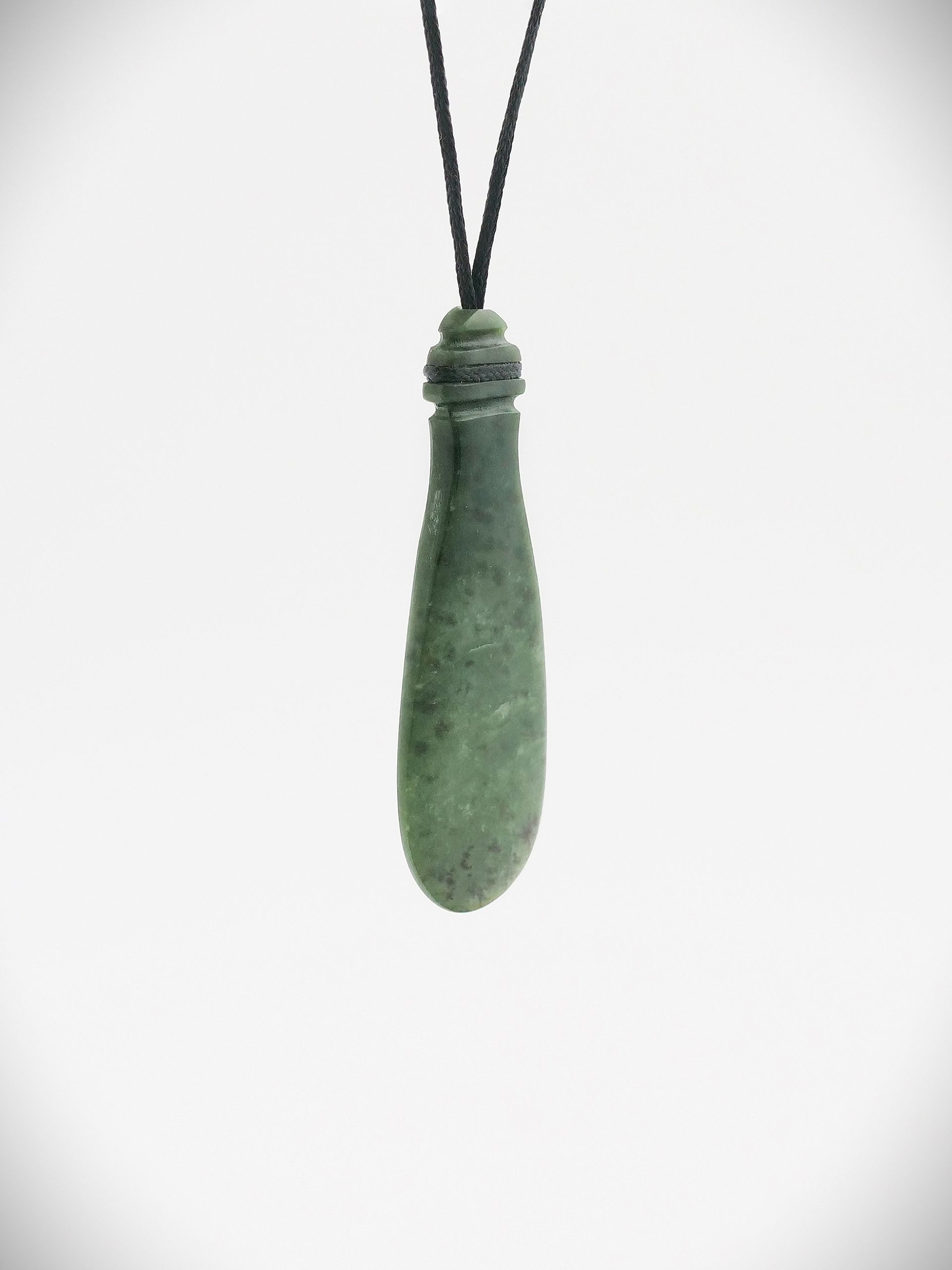 Moko Pounamu Hei Mere NZ Genuine Kokopu Greenstone - Ngatuhoa