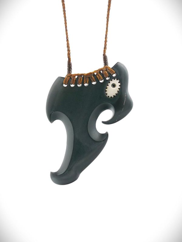 Moko Pounamu Manaia NZ Genuine Pakohe (Argillite) Whale Bone - Whakapiki