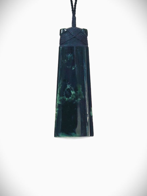 Moko Pounamu Toki Genuine NZ Kawakawa Greenstone - Huatea