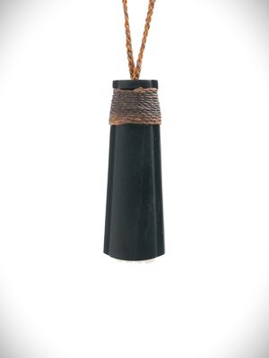 Moko Pounamu Toki NZ Genuine Pakohe (Argillite) Whale Bone - Wharekaho