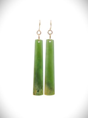 Moko Pounamu NZ Kahurangi Flower Greenstone & 9ct Gold Earrings - Te Puru Moko Pounamu NZ Kahurangi Flower Greenstone & 9ct Gold Earrings - Te Puru