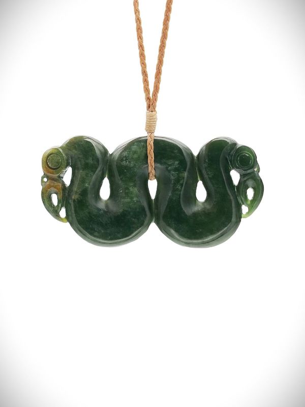 Moko Pounamu Pekapeka Genuine NZ Kawakawa Flower Greenstone - Paritu