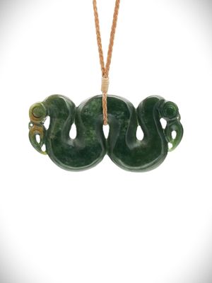 Moko Pounamu Pekapeka Genuine NZ Kawakawa Flower Greenstone - Paritu