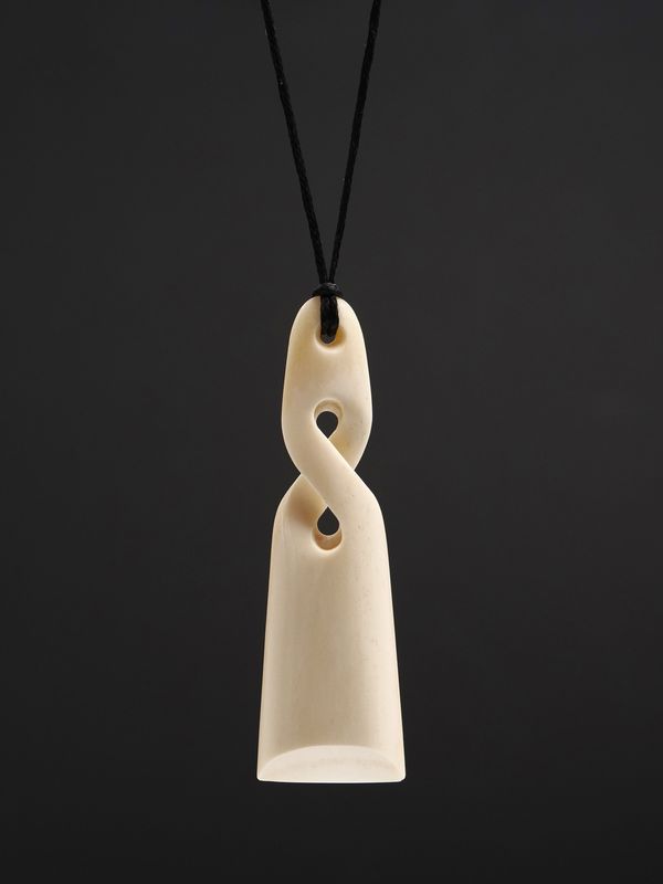 Moko Pounamu Small Toki Pikorua Bone Carving - Taumarunui