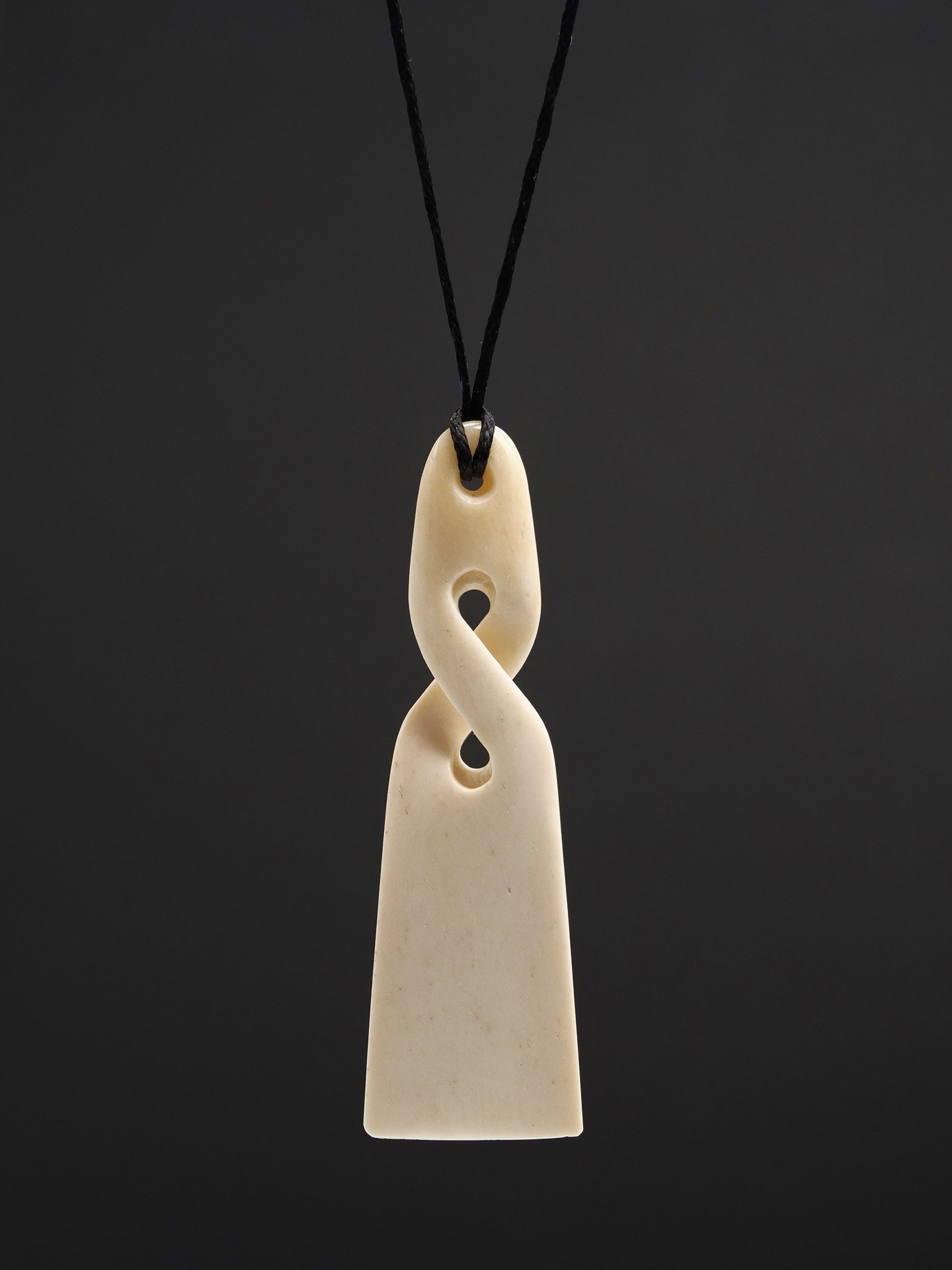 Moko Pounamu Small Toki Pikorua Bone Carving - Taumarunui