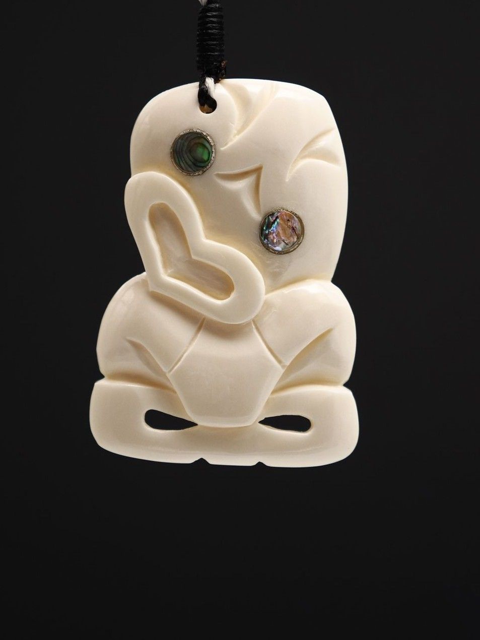 Moko Pounamu Bone Carving Tiki Large AB14