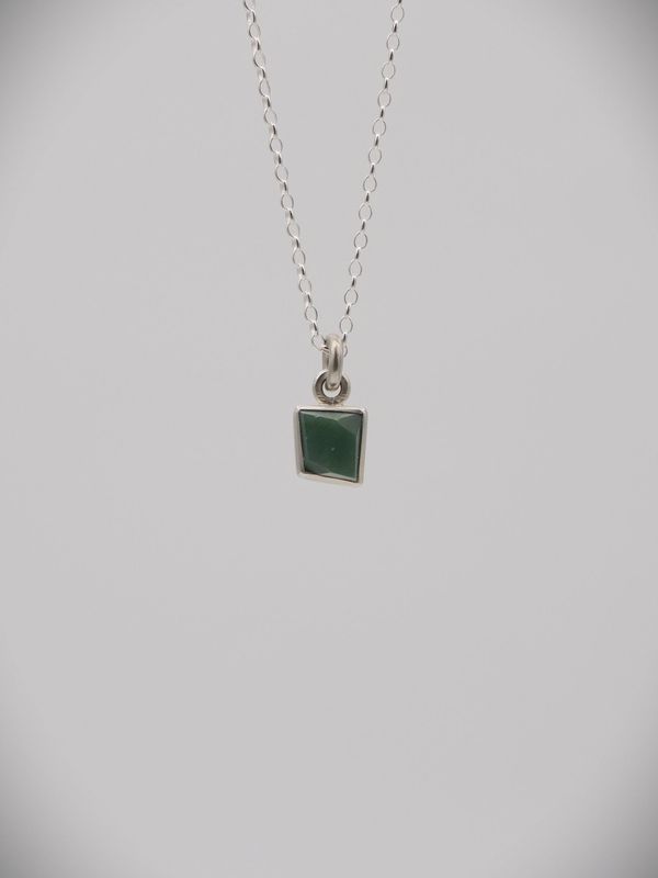 Moko Pounamu Genuine NZ Kawakawa Greenstone & Sterling Silver Faceted Geometric Pendant - Parinui