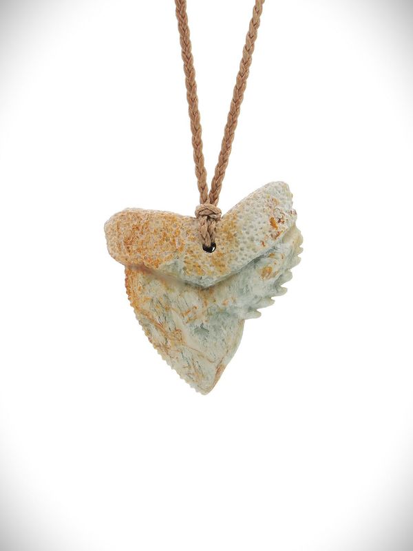 Moko Pounamu Mako Mau (Shark Tooth) Genuine NZ Inanga Flower  Greenstone - Taupaki