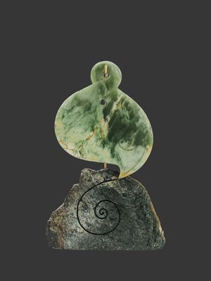Moko Pounamu Pikorua (Twist) Sculpture NZ Genuine Inanga Flower & Kawakawa Greenstone - Mahurangi