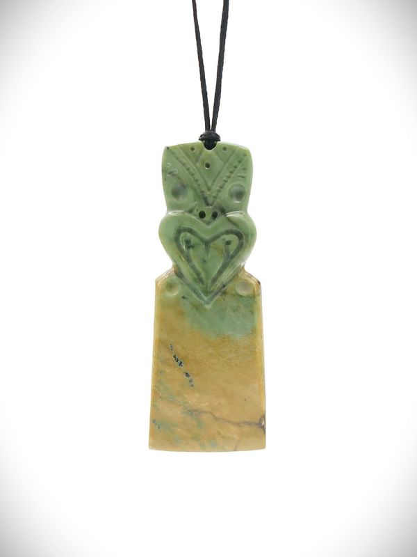 Moko Pounamu Toki Genuine NZ Inanga Flower Greenstone - Ohorere Moko Pounamu Toki Genuine NZ Inanga Flower Greenstone - Ohorere