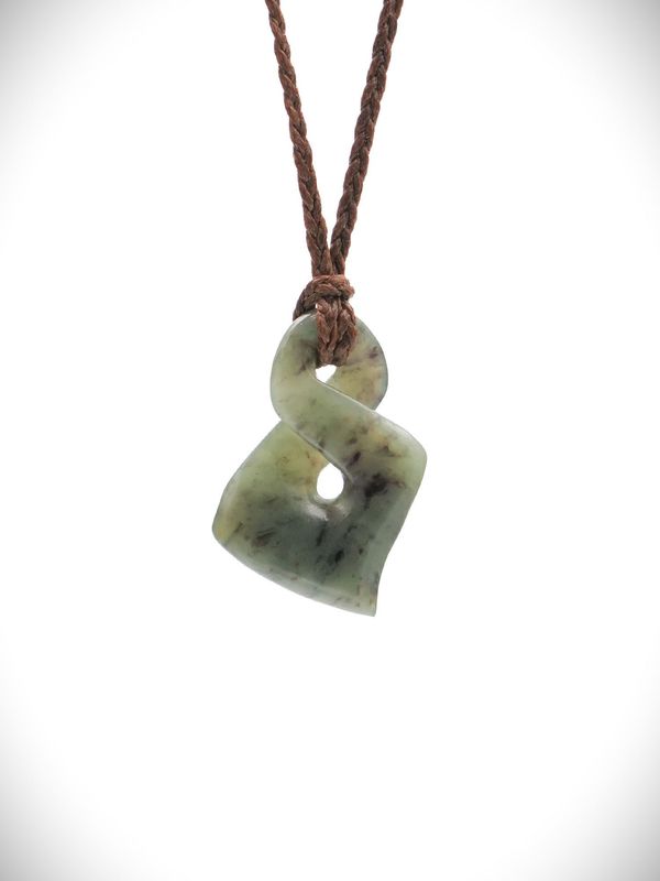Moko Pounamu Single Pikorua (Twist) NZ Genuine Hapopo Greenstone - Hawera