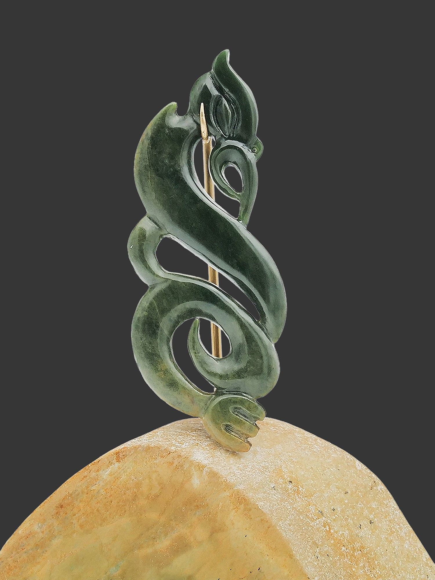 Moko Pounamu Manaia NZ Genuine Kawakawa Flower & Raukaraka Greenstone - Whakapirau