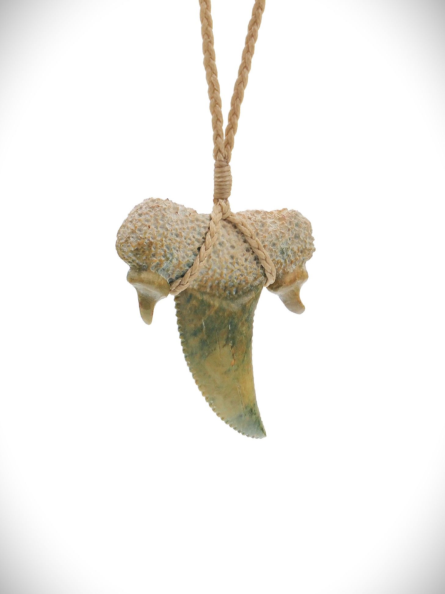 Moko Pounamu Mako Mau (Shark Tooth) Genuine NZ Raukaraka Greenstone - Arowhenua