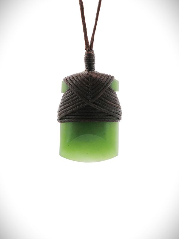 Moko Pounamu Toki Genuine NZ Kahurangi Greenstone - Oruaiti Moko Pounamu Toki Genuine NZ Kahurangi Greenstone - Oruaiti