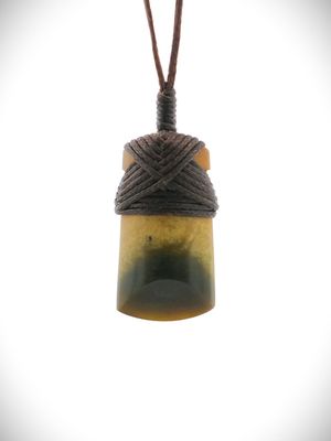 Moko Pounamu Toki Genuine NZ Raukaraka Greenstone - Paewhenua Moko Pounamu Toki Genuine NZ Raukaraka Greenstone - Paewhenua