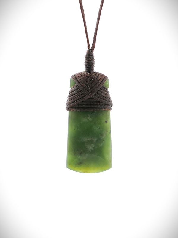 Moko Pounamu Toki Genuine NZ Kawakawa Greenstone - Motutara Moko Pounamu Toki Genuine NZ Kawakawa Greenstone - Motutara