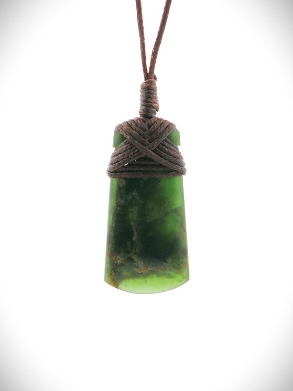 Moko Pounamu Toki Genuine NZ Kawakawa Flower Greenstone - Rangikapiti Moko Pounamu Toki Genuine NZ Kawakawa Flower Greenstone - Rangikapiti