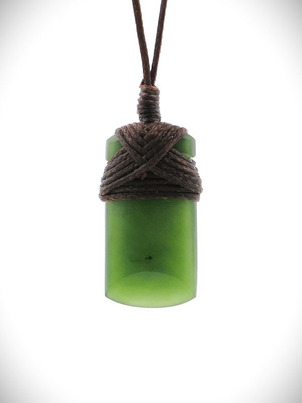 Moko Pounamu Toki Genuine NZ Kahurangi Greenstone - Karikari Moko Pounamu Toki Genuine NZ Kahurangi Greenstone - Karikari