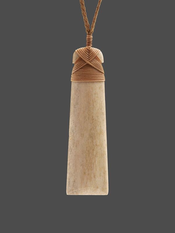 Moko Pounamu Toki Genuine Whale Bone Carving - Wharemaru Moko Pounamu Toki Genuine Whale Bone Carving - Wharemaru