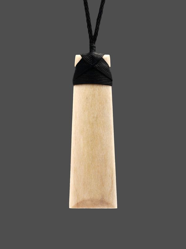 Moko Pounamu Toki Genuine Whale Bone Carving - Motutangi Moko Pounamu Toki Genuine Whale Bone Carving - Motutangi