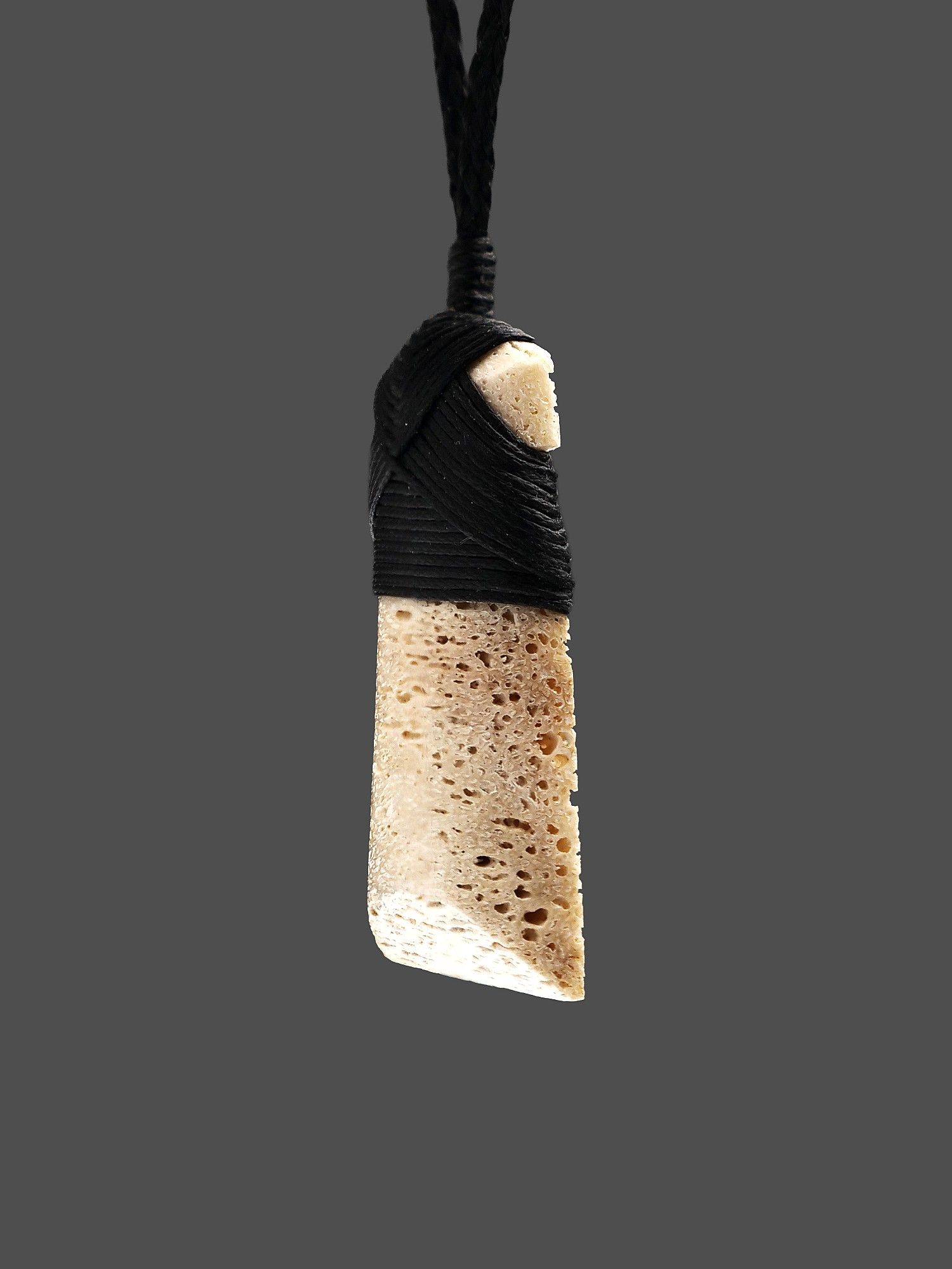 Moko Pounamu,  Toki Genuine Whale Bone Carving - Ngataki