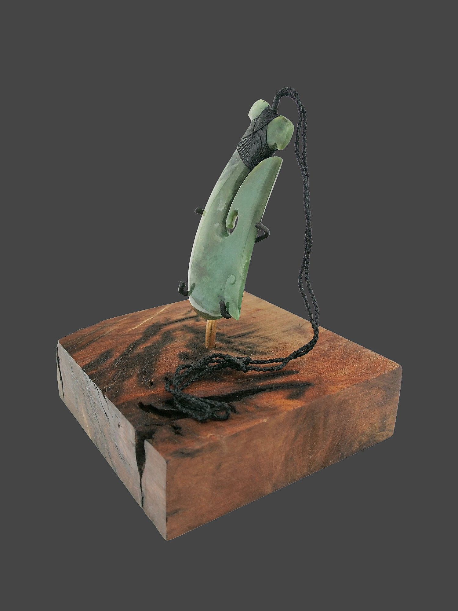 Moko Pounamu Hei Matau (Fishhook) Sculpture NZ Genuine Inanga Greenstone - Karamatura
