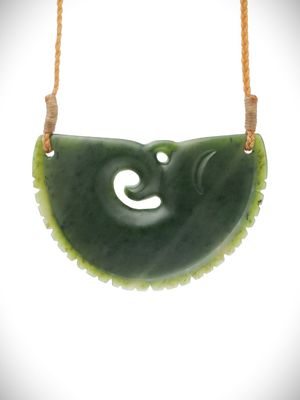 Moko Pounamu Kouma (Breastplate) NZ Genuine Kawakawa Greenstone - Patumahoe Moko Pounamu Kouma (Breastplate) NZ Genuine Kawakawa Greenstone - Patumahoe