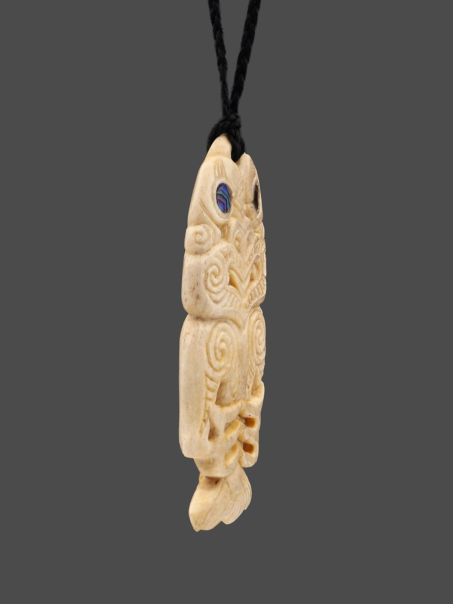 Moko Pounamu Tangaroa God Of The Ocean Genuine Whale Bone - Kaiwhare