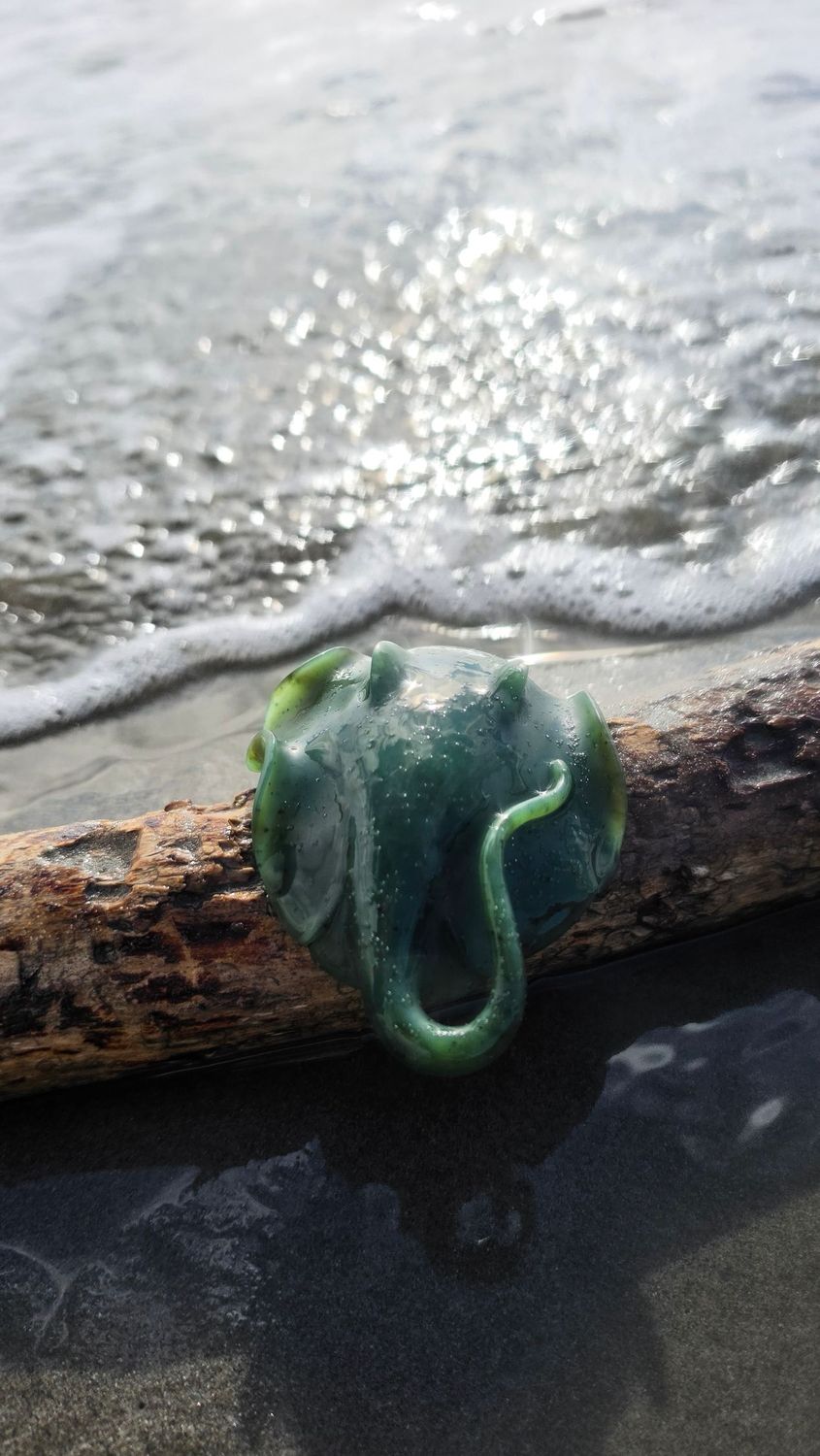 Moko Pounamu Whai Repo (Sting Ray) NZ Genuine Kahurangi Greenstone - Tai Timu Moko Pounamu Whai Repo (Sting Ray) NZ Genuine Kahurangi Greenstone - Tai Timu