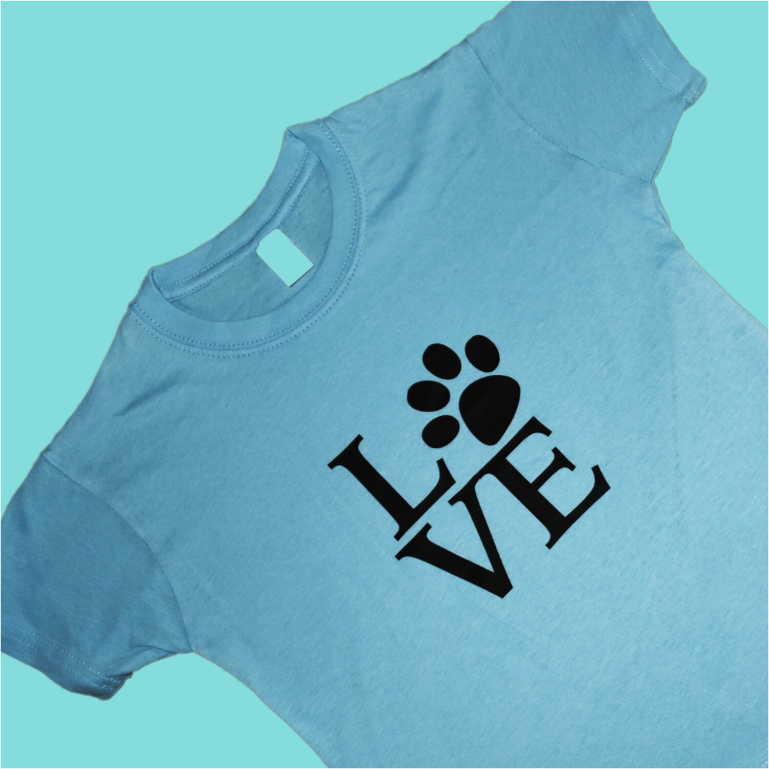 Love (Black) - T-Shirt