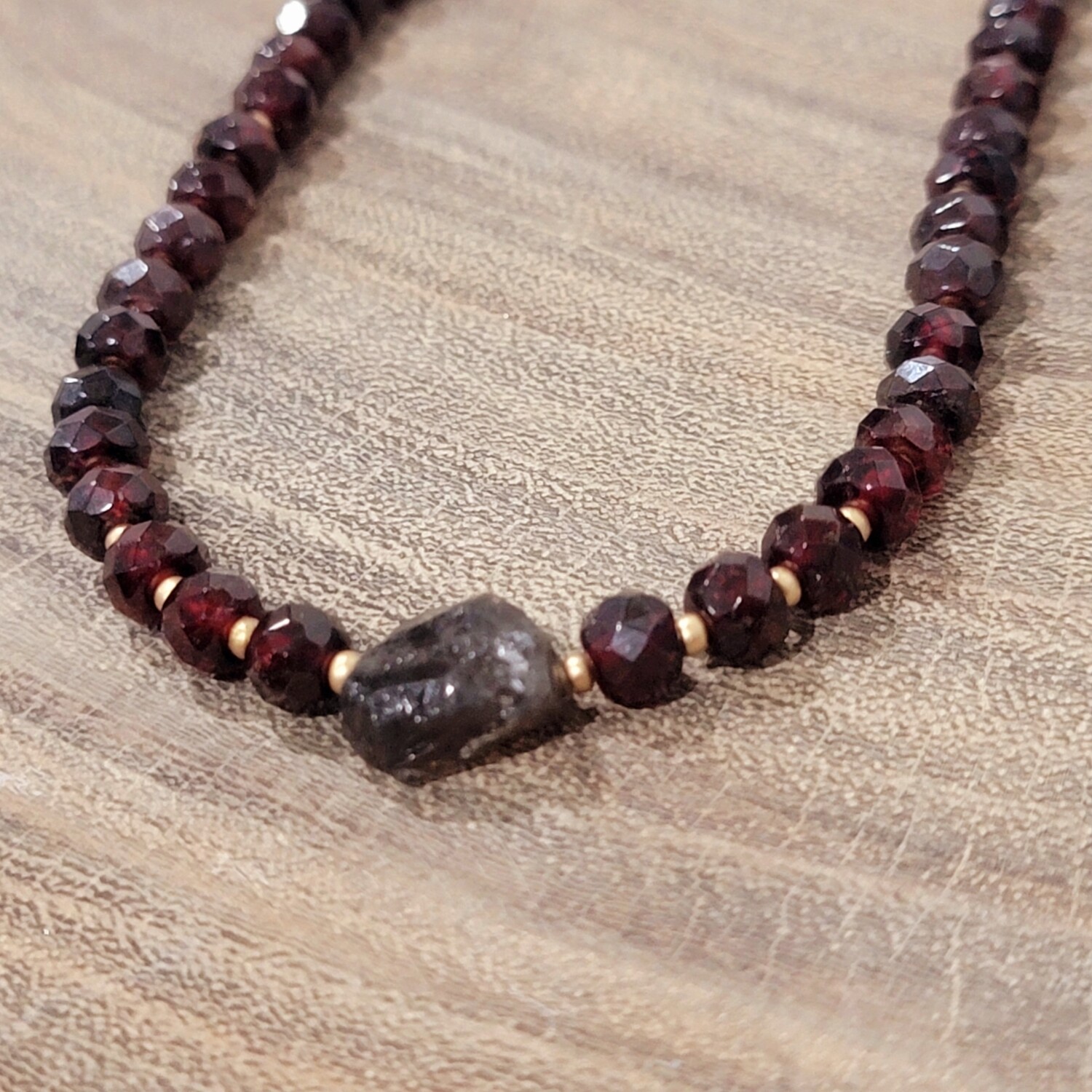 Garnet January birthstone gift set. Necklace and bracele with a natural raw smokey quartz focal