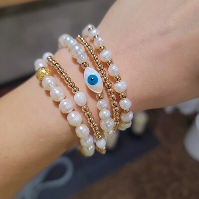 Gold plated beads and pearls stack