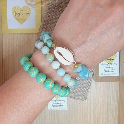 Amazonite and cowrie shell stack. Green and beige tones amazonite gemstone bracelet set of 3.