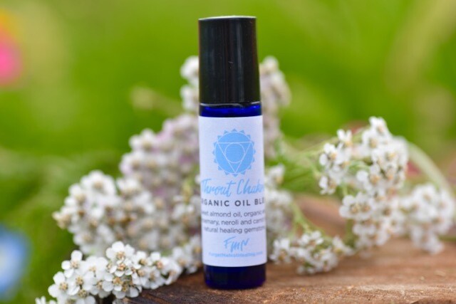 Throat Chakra Organic Oil Blend - Apatite Infused Throat Chakra Organic Oil Blend - Apatite Infused