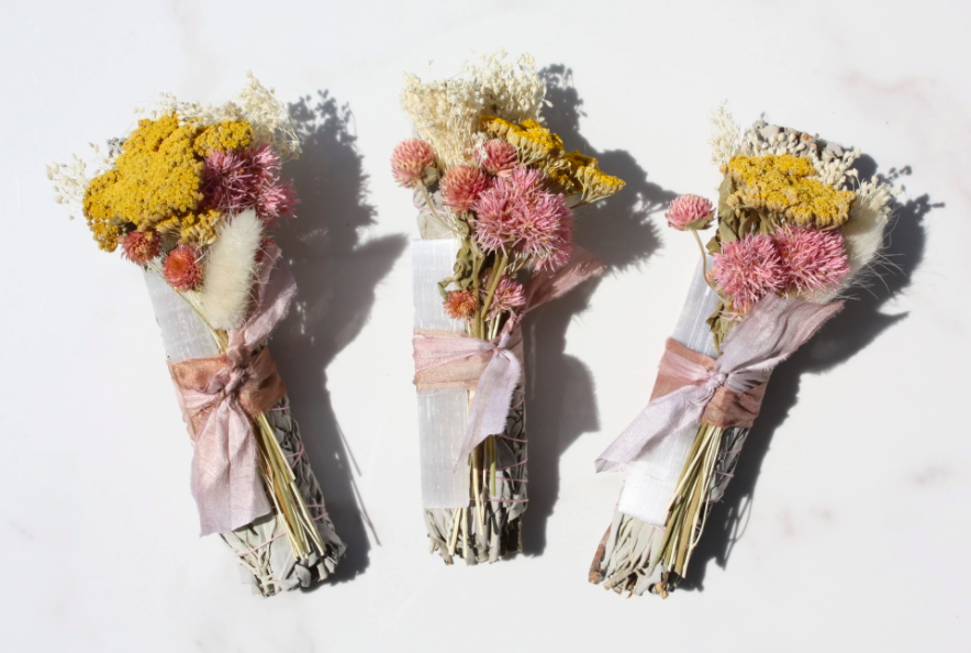 Large White Sage Bouquet and White Selenite Bundle Large White Sage Bouquet and White Selenite Bundle