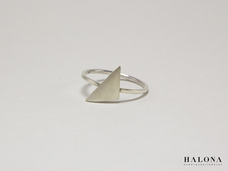 Handmade modern triangle silver ring.