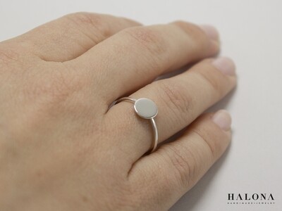 Handmade modern circle silver ring.