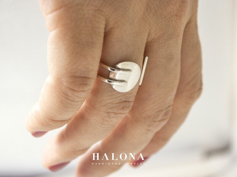 Handmade modern circle silver ring.