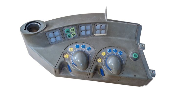 Fendt Bedienkonsole Instandsetzung div. Soft. Mikrocontroller