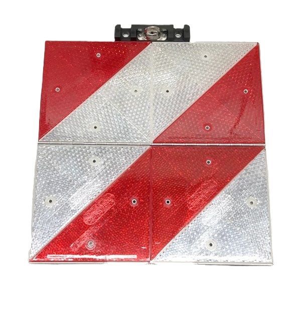 Warntafel linkssweisend