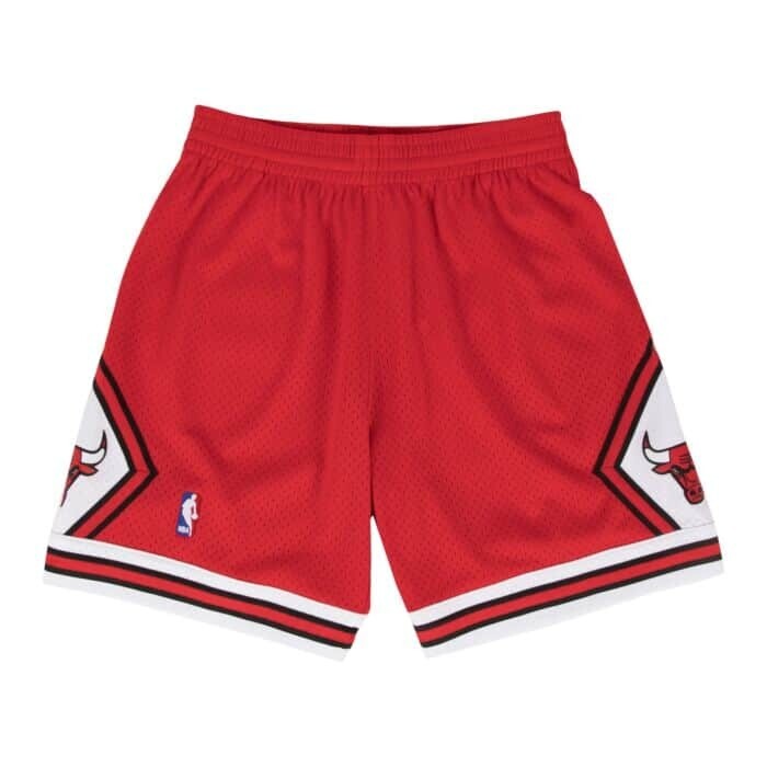 Chicago Bulls 97-98 Men's Red Mitchell & Ness Swingman Shorts