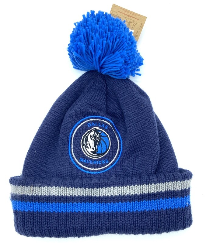 Dallas Mavericks Men’s Mitchell & Ness Cuffed Pom Knit Hat