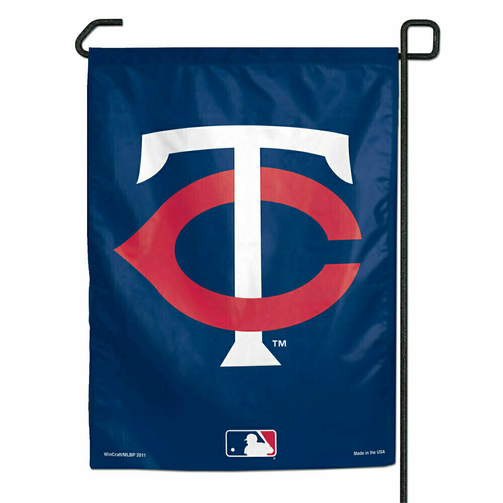 Minnesota Twins 11" x 15" Garden Flag