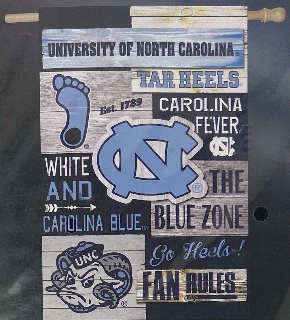 North Carolina Tar Heels 28" x 44" Decorative Team Flag