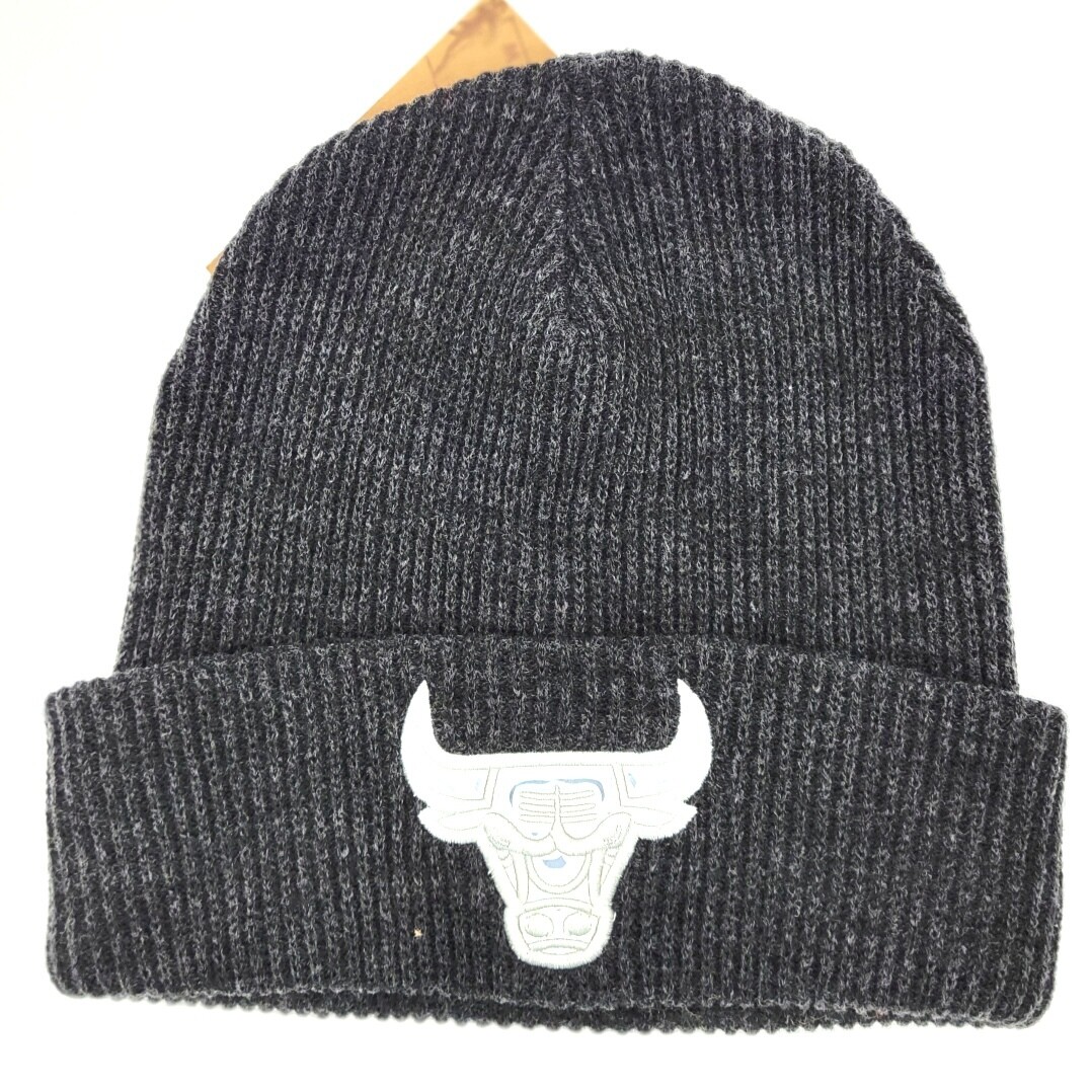 Chicago Bulls Men's Foil Leather Mitchell & Ness Cuffed Knit Hat