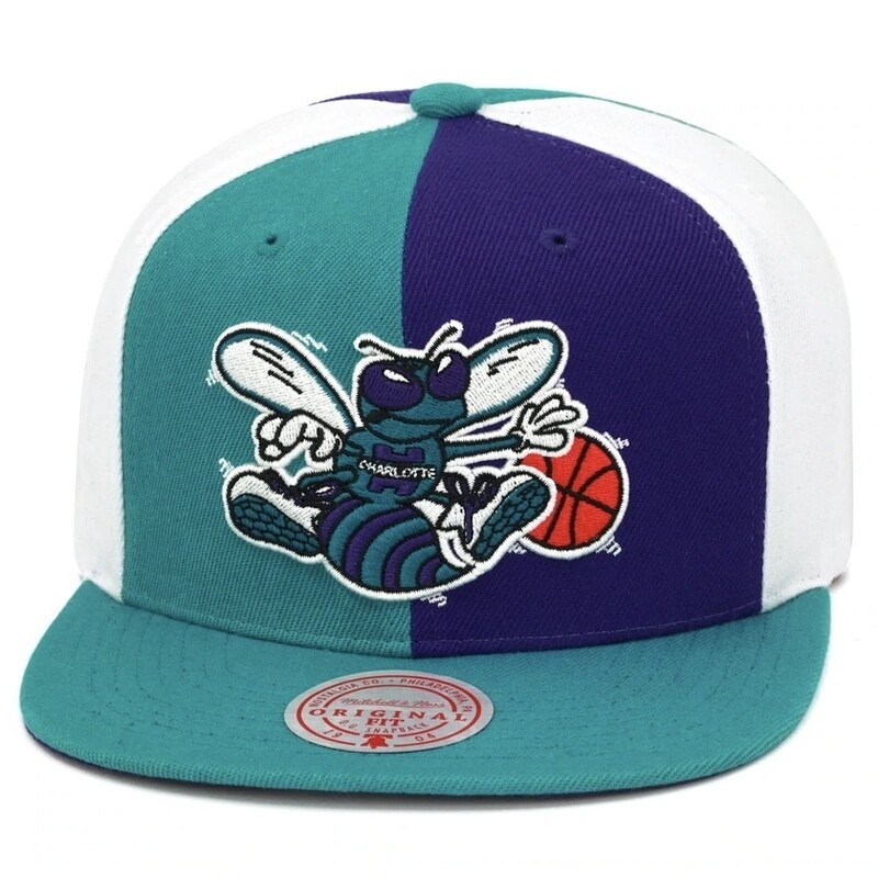 Charlotte Hornets Men’s Mitchell & Ness Pinwheel Snapback Adjustable Hat