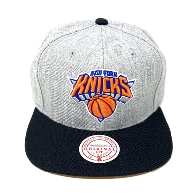 New York Knicks Men’s Heather Grey Mitchell & Ness Snapback Hat